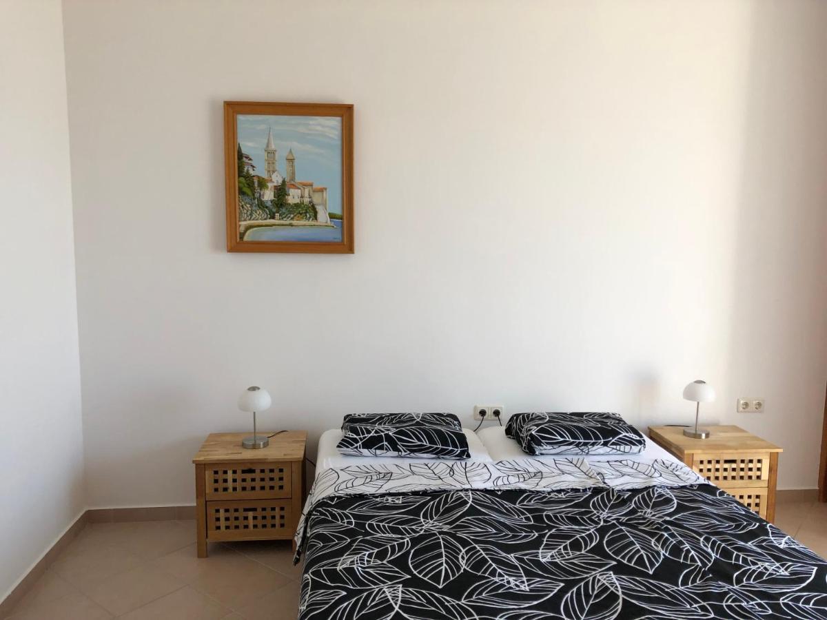 Apartments Delfini Sveti Filip i Jakov Eksteriør billede